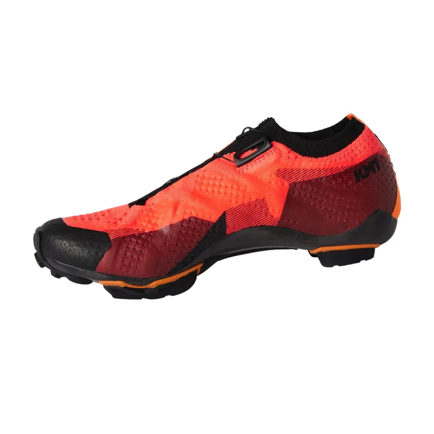 DMT KM1 SHOES CORAL/BLACK
