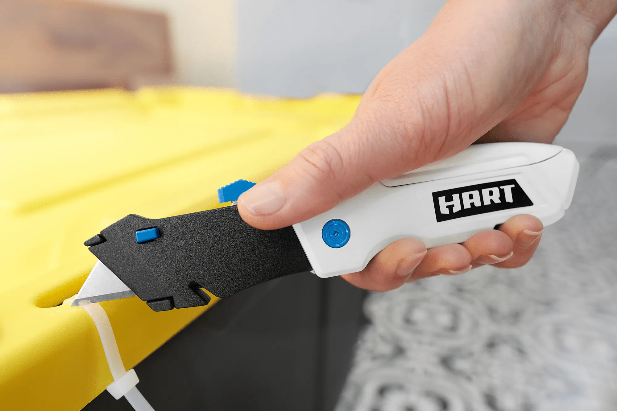Folding Retractable Utility Knife