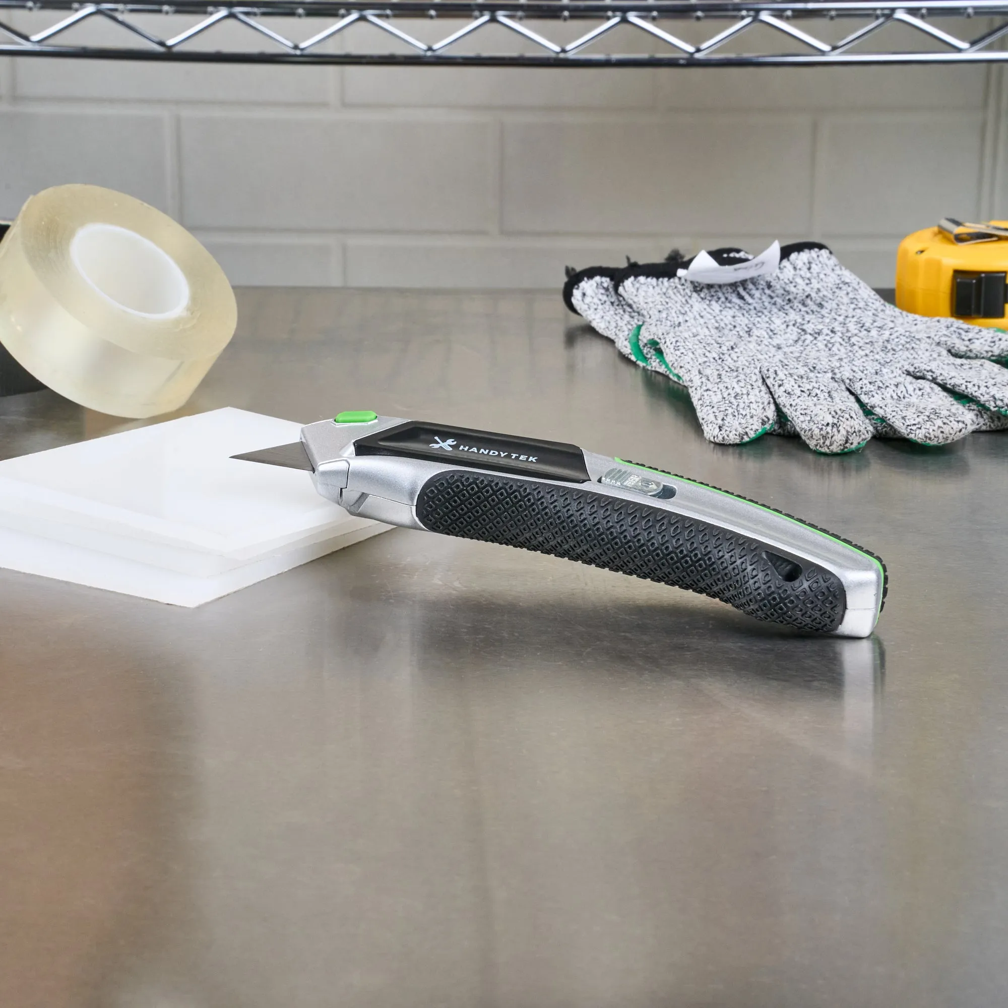 Handy Tek Silver Auto-Loading Utility Knife - Quick Change, Heavy Duty - 7" - 6 count box
