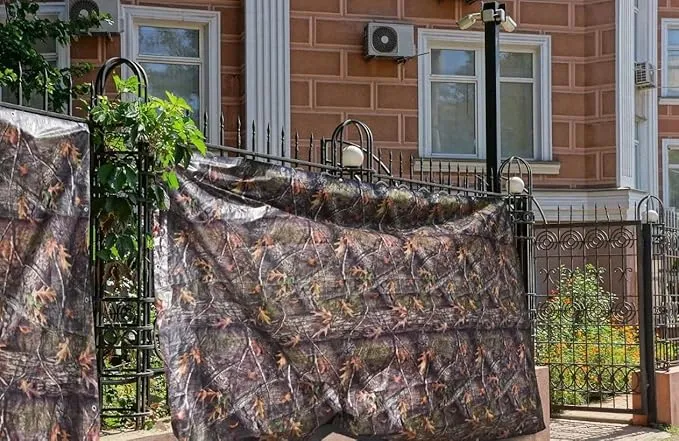 Heavy Duty 10 Mil Tarp Cover Waterproof UV Resistant Tarpaulin Used for Outdoor, Hunting, Camping, Backpacking, Canopy Tent, Ground Tarp, Cover Boat, Motorcycles, Roofs, Wood