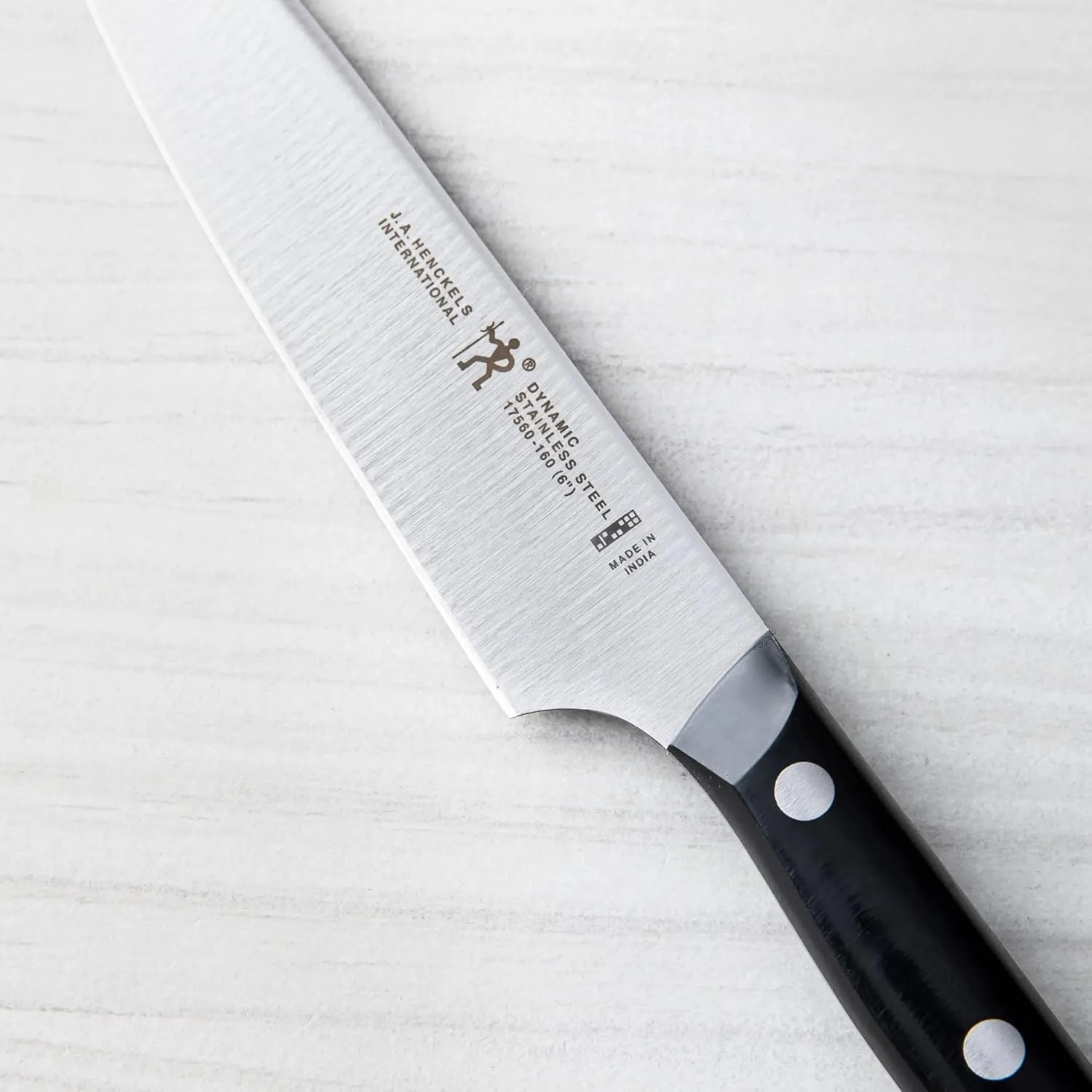 HENCKELS Dynamic Razor-Sharp 6-inch Utility Knife, Tomato Knife, German Engineered Informed by 100  Years of Mastery, Black/Stainless Steel
