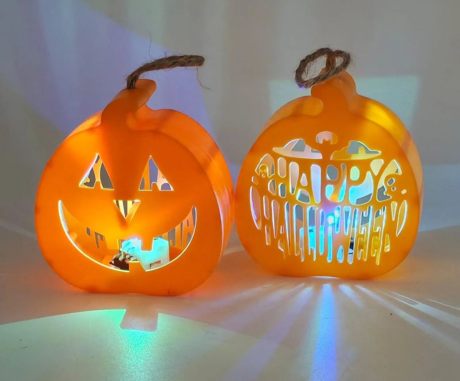 Jagmag® Pack of 2 Halloween Decorations Halloween Pumpkin Lamp LED Glow in The Dark Pumpkin 3D Jack-O-Lantern Pumpkin Lights Lighted Halloween Pumpkin Figurine for Halloween Thanksgiving Decor