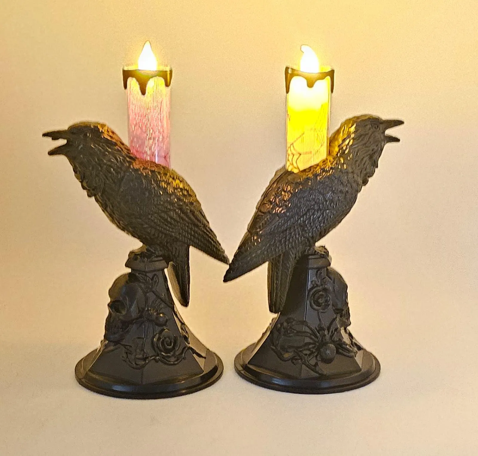 Jagmag® Set of 2 LED Halloween Flameless Candles, Purple and Orange Crow Candle Holder Light Flickering Candlestick Indoor Outdoor Horror Spooky Decoration Table Lamp Halloween Party Supplies