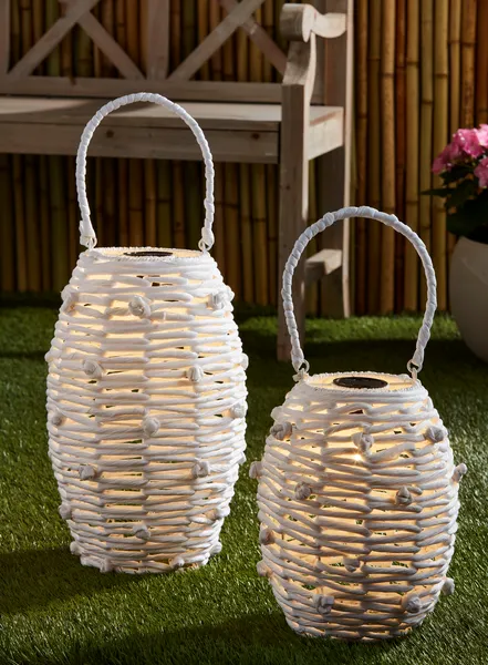 Large Knot Lantern