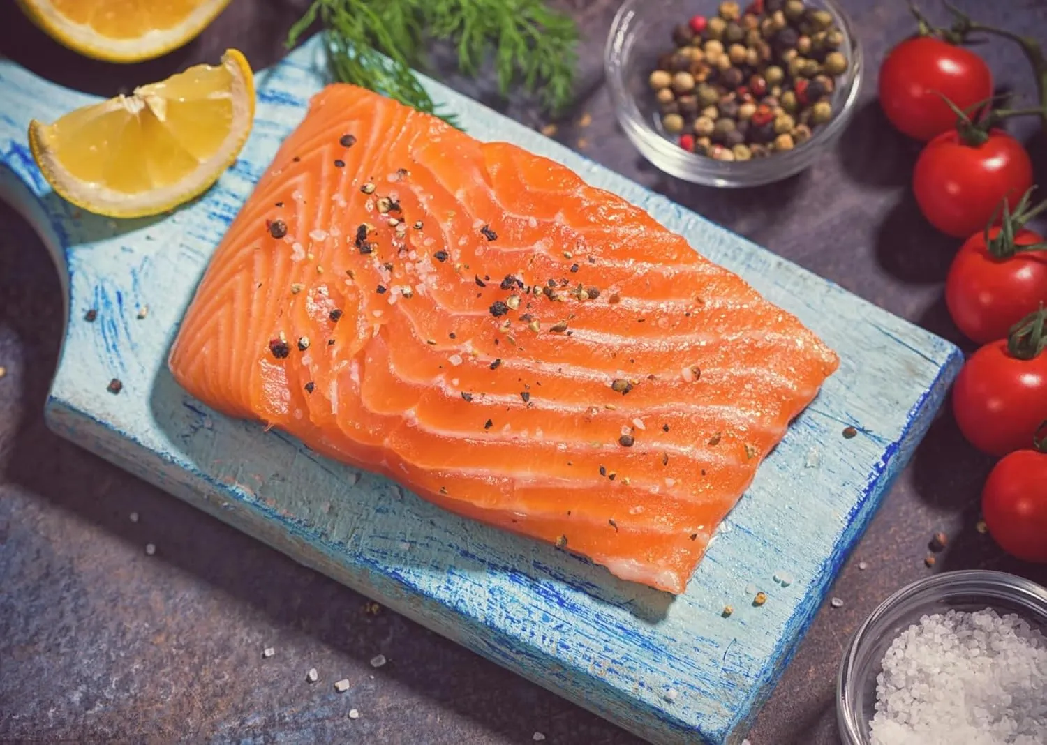 New York Steak & Seafood Set of Frozen Salmon Filets - Skinless Salmon Fillets of 8 oz Each - Omega-Rich Norway Atlantic Salmon Filets without Skin (8 Fillets, 8oz)