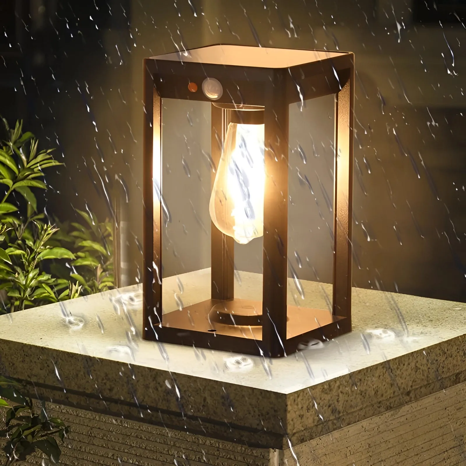 Outdoor Solar Lantern LED Garden Light - Weatherproof, Energy-Efficient Lamp