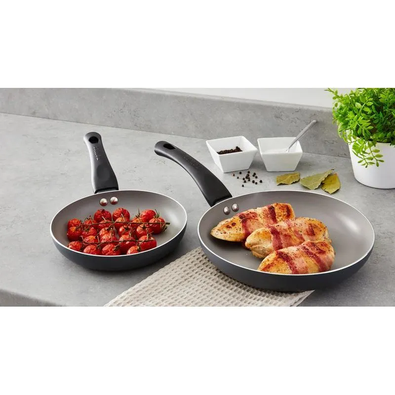 PT700081 Tower Presto 2 Piece Frying Pan Set 20cm/24cm