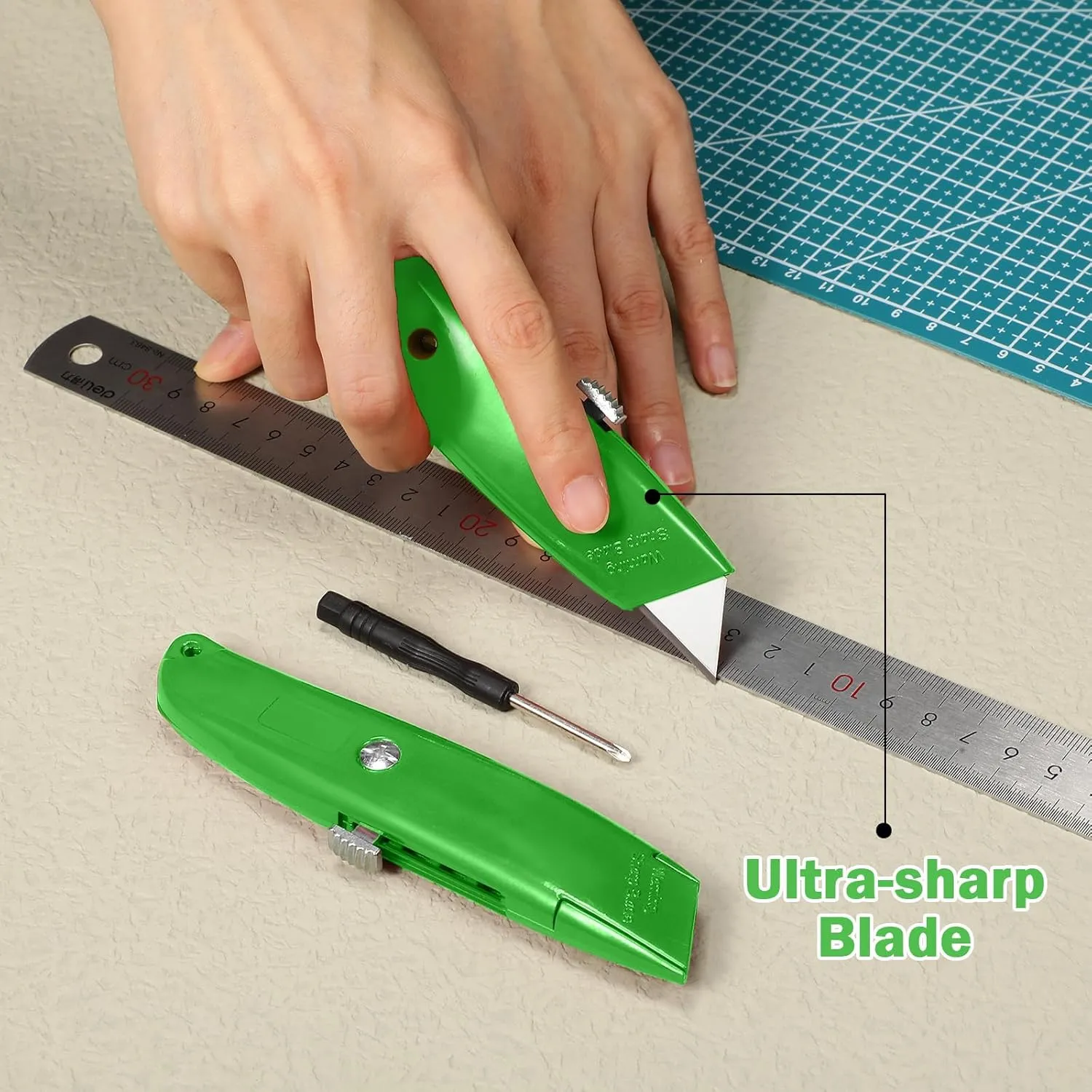 Reginary 20 Pcs Box Cutter Bulk Retractable Utility Knife Heavy Duty Aluminum Alloy Razor Knife for Cardboard Box Carton Opener for DIY, Factory, Home Office(Green)