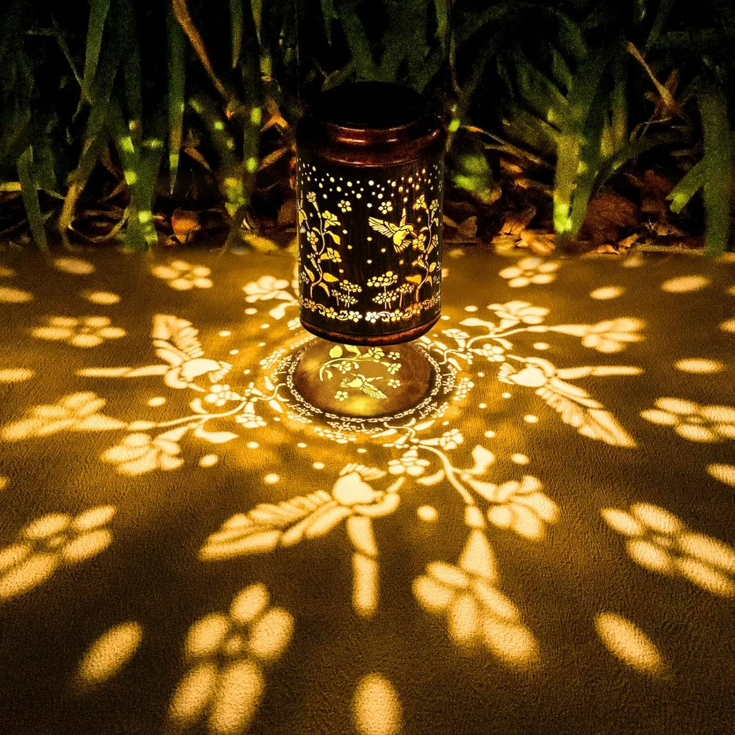Solar Lanterns Lights Outdoor Waterproof Hummingbird Decor for Garden , Patio, Lawn, Porch, Backyard, Birthday Gifts for Women (2 PCS)