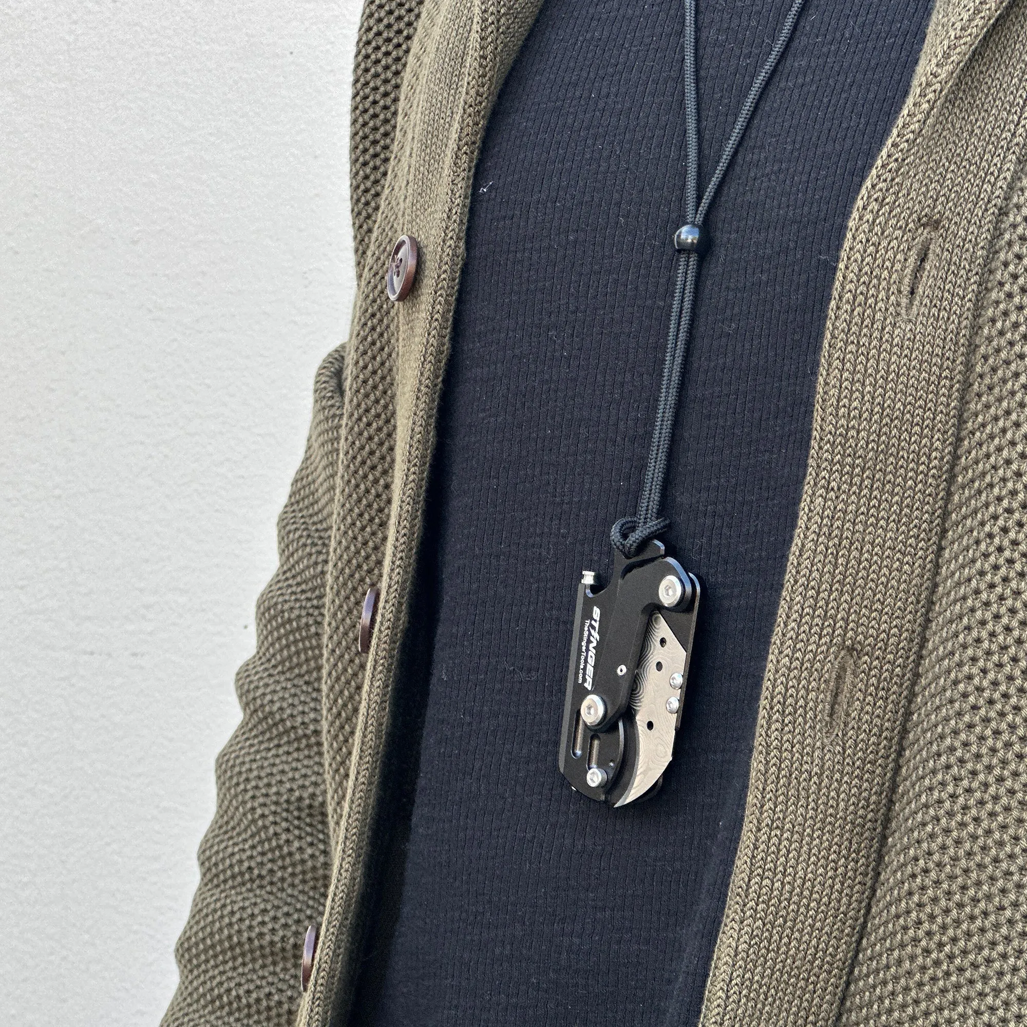Stinger Dog Tag Tool, Folding Pocket Utility - Matte Black