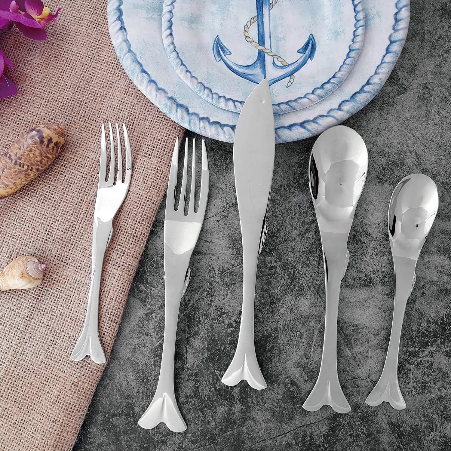 Supreme Housewares 20-Piece Fish Shaped Flatware Set, 18/8 Stainless Steel Silverware Cutlery Set, Service for 4, Mirror Polished, Dishwasher Safe (Fish)