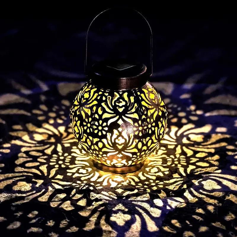 Taavita | Elegant & Retro Solar Garden Lantern