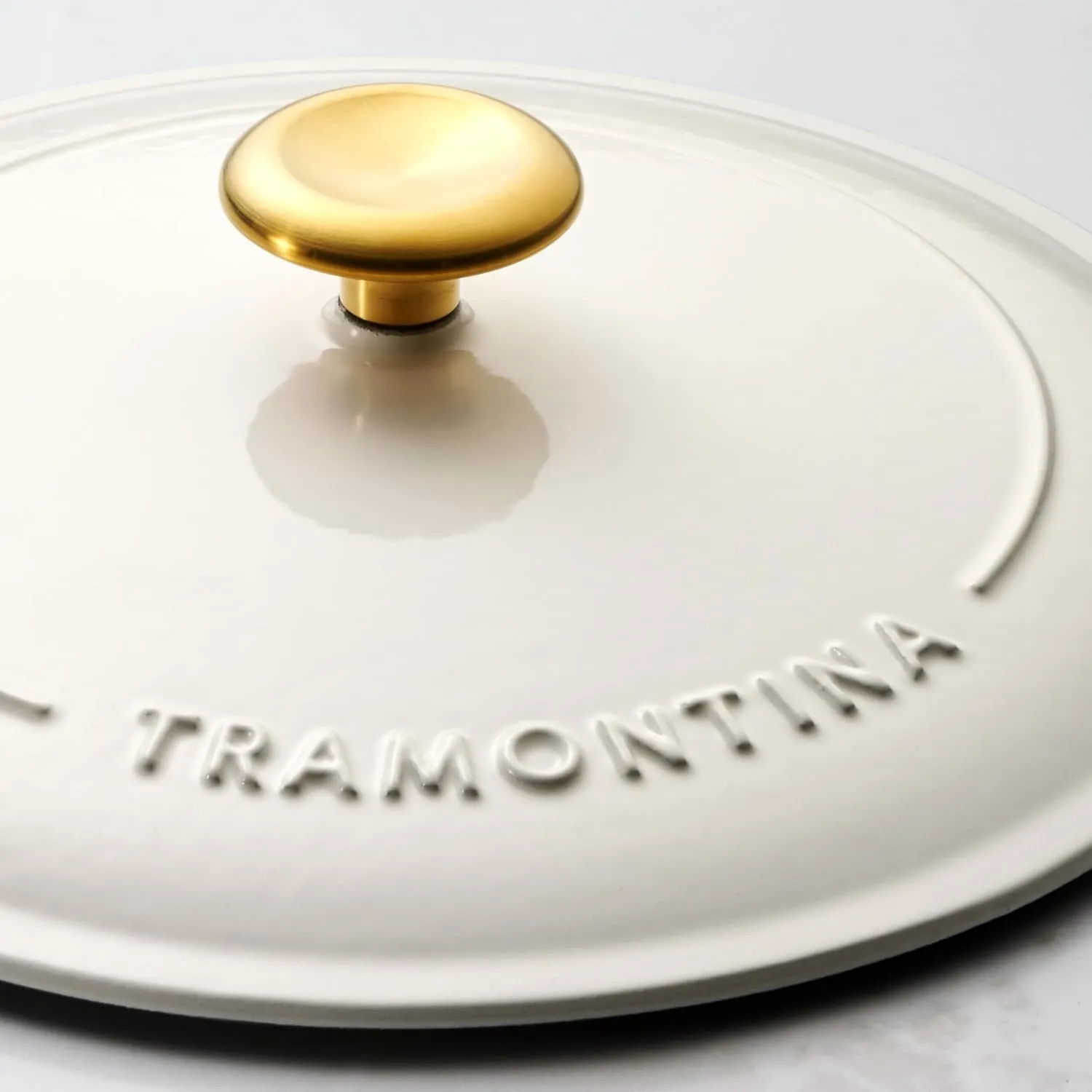 Tramontina Enameled Cast Iron Sauce Pan with Lid, 2.5-quart, Latte with Gold Knob