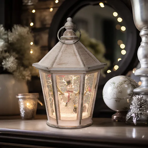 Vintage Street Lamp Christmas Snow Globe