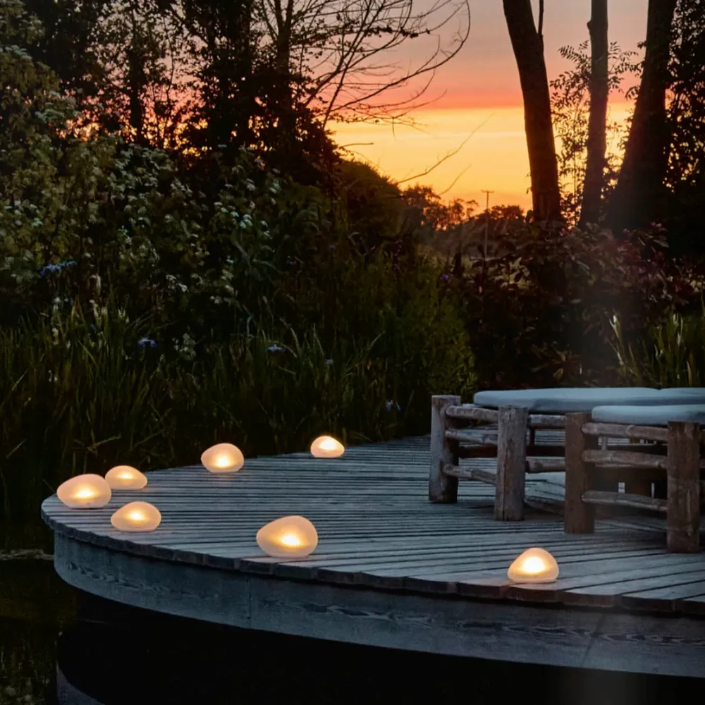 x6 Solar Glass Pebbles x6 Solar Lantern Classic